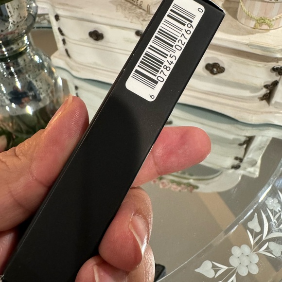 NARS 💄
Powermatte Lip Pigment - Picture 11 of 13